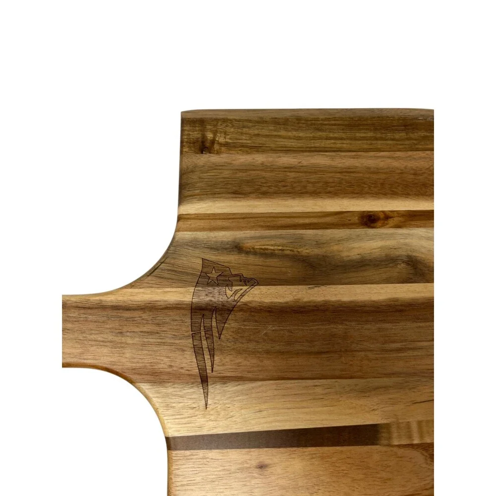 Picnic Time NFL New England Patriots Acacia Wood Pizza Peel Serving Paddle Board